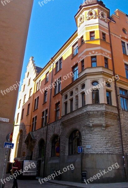 Facade Mill Street St Paul Street Södermalm Saxophonist