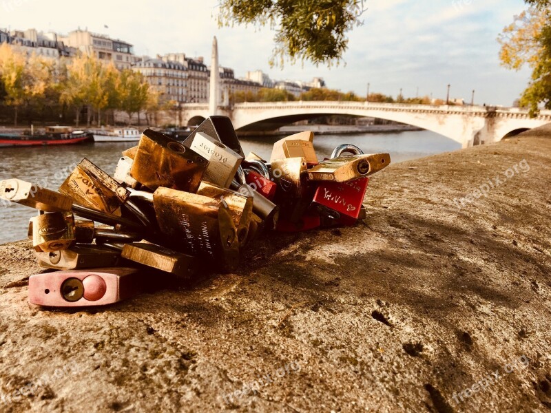 Padlock Bridge Locks Love Promise