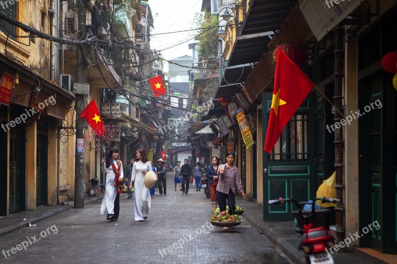 Ta Hien Street Early Morning In Hanoi Hanoi Old Quarter Ao Dai Girl In Ao Dai