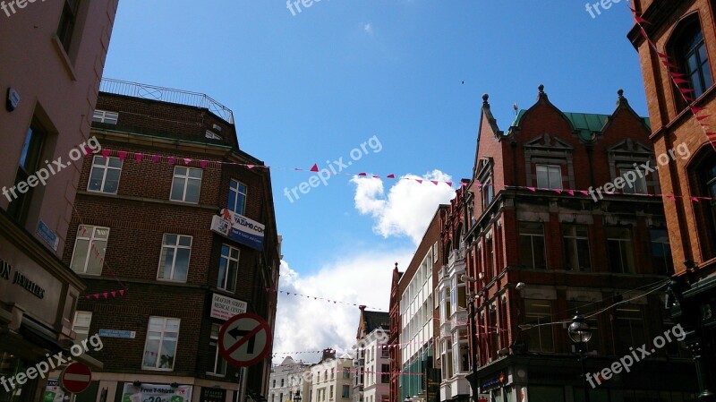 Grafton Street Dublin St Stephan's Green Building