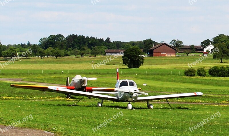 Aircraft Sport-piloting Aircraft Cessna Landscape Airport