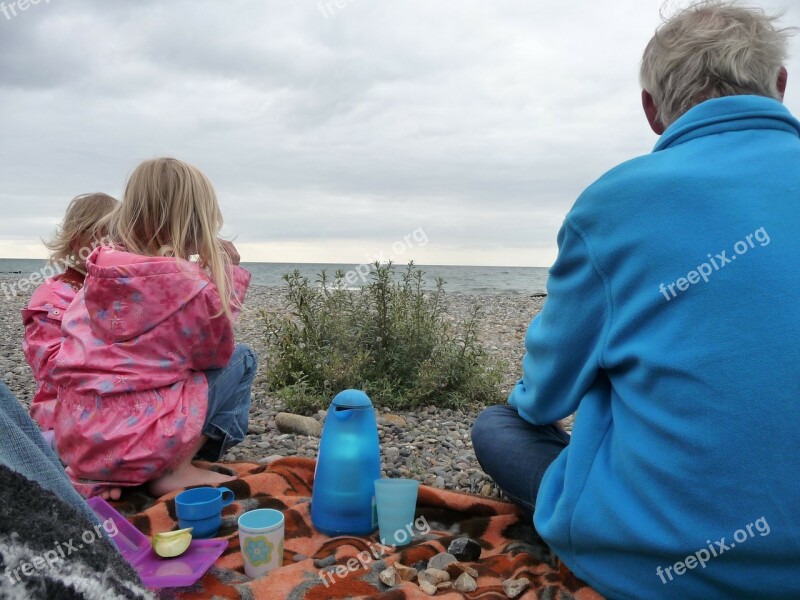 Picnic Baltic Sea Children Papa Sea