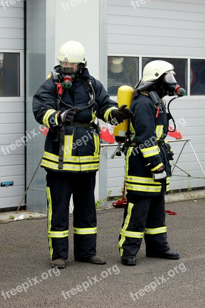 Fire Firefighters Feuerloeschuebung Breathing Apparatus Respiratory Protection