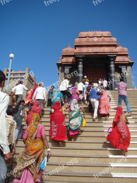 India Kanyakumari Women Saris Colorful