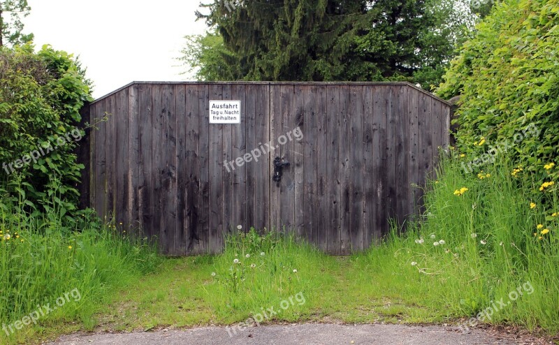 Privacy Protection Goal Hinged Door Wood