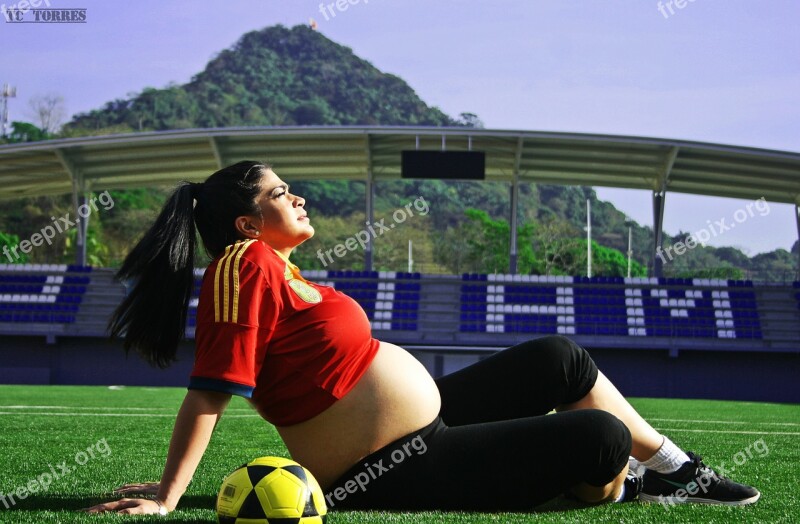 Pregnancy Football Maracana Stadium Sports Lawn