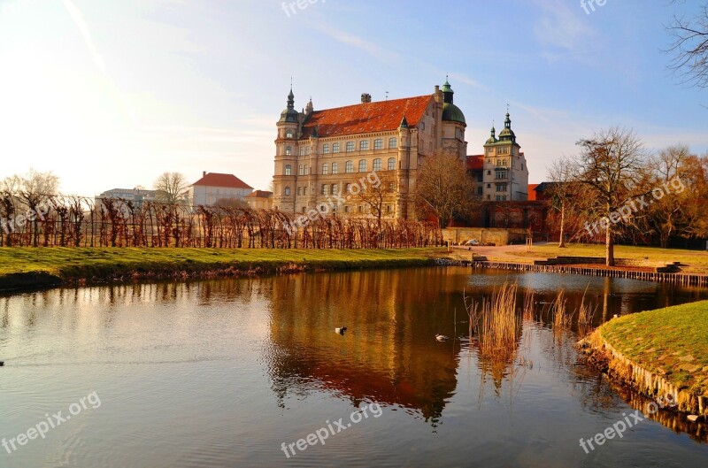 Castle Güstrow Mecklenburg Water Free Photos