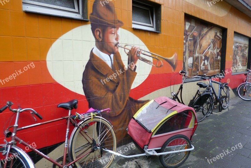 Mural Graffiti Street Art Art Trumpeter