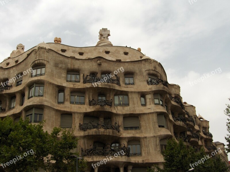 Gaudi Building Barcelona Urban Architecture