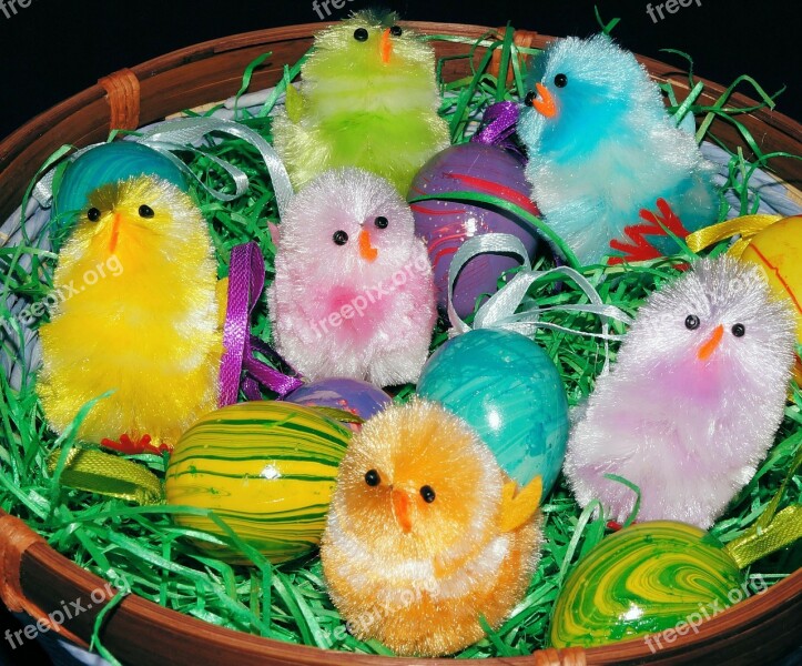 Easter Basket Colorful Chicks Decoration