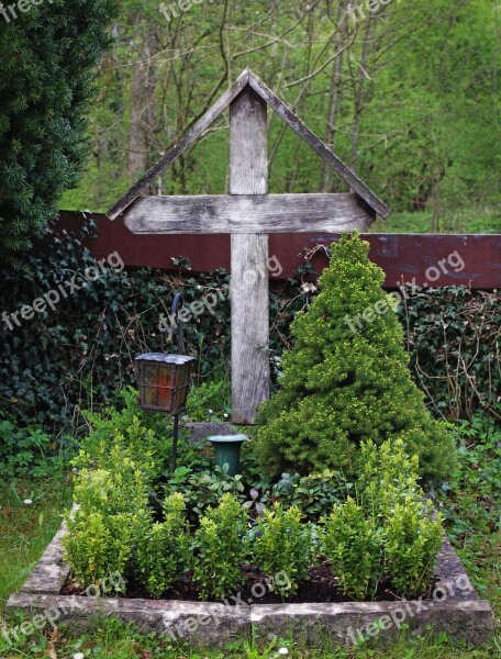 Wooden Cross Grave Cross Cemetery Tomb