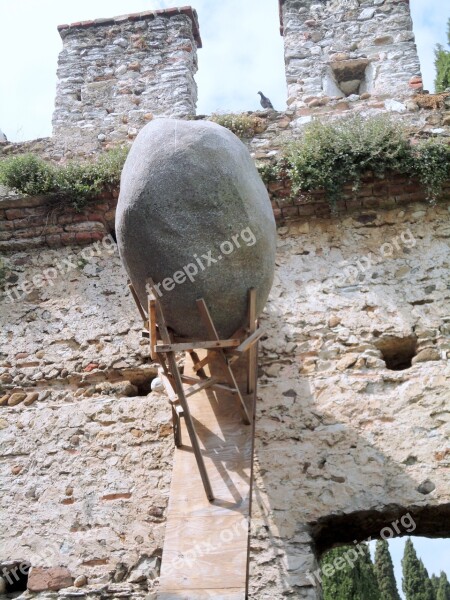 Sirmione The Stone Of Sirmione Garda Castle Wall Middle Ages