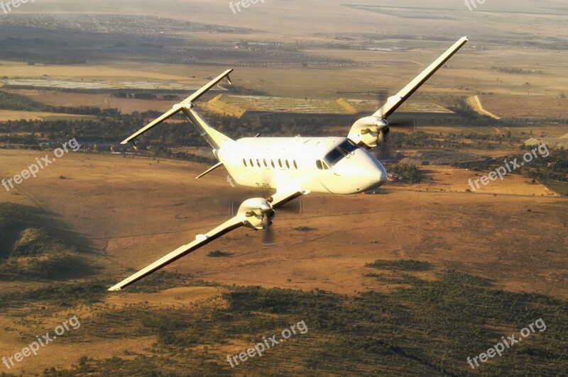 Cernair Beech 1900 Airplane Travel Transportation Landscape