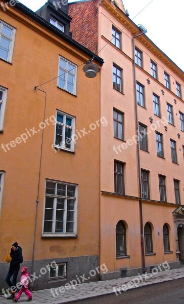 Facade Father Daughter Street Life Södermalm