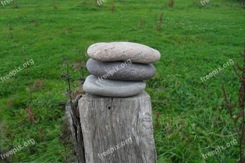 Stones Nature Coast Round Stack