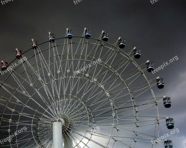 Ferries Wheel Rides Amusement High Scared