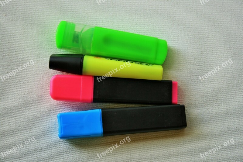 Pens Coloured Highlighters Yellow Green