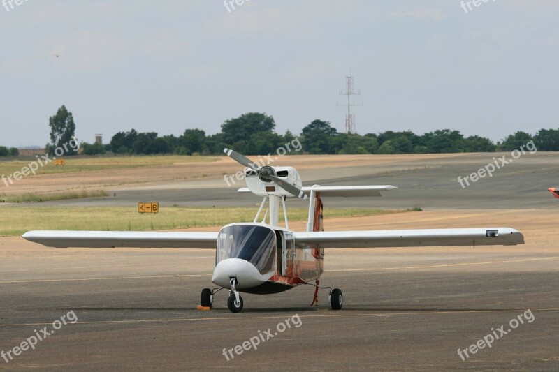 Aircraft Fixed Wing Patchen Explorer Prototype Reconnaissance