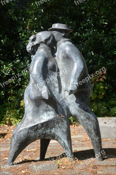 Statue Couple Woman Man Art