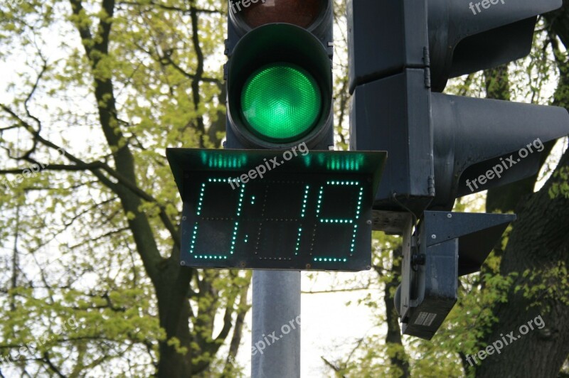 Robot Light Green Seconds Timer