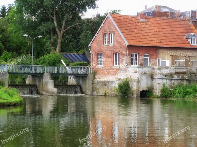 France Mill Pond Steam Water