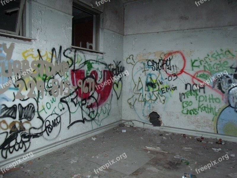 Graffiti Vandalism Abandoned Building Florida