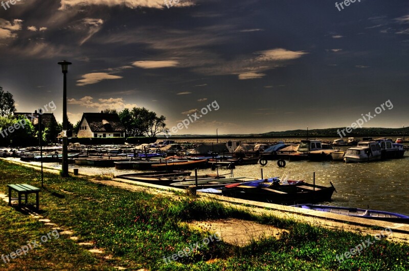 Venice Lake Summer Hdr Water