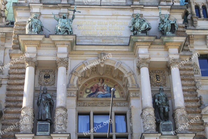 Rahthaus Hamburg Facade Figures Columnar