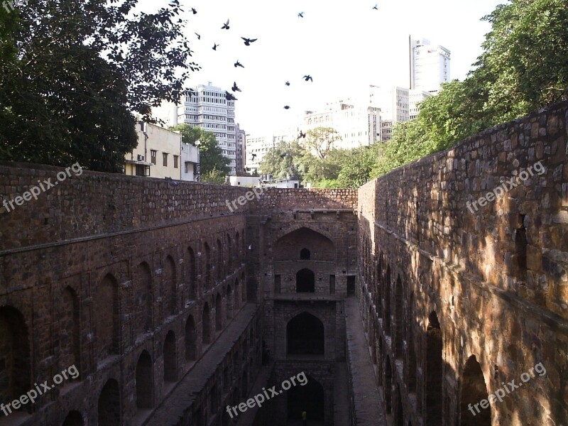 Connaught Place Medieval Architecture Stepwell City Pigeons