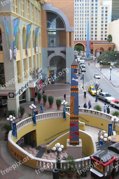 Obelisk Mall Column Tall Structure