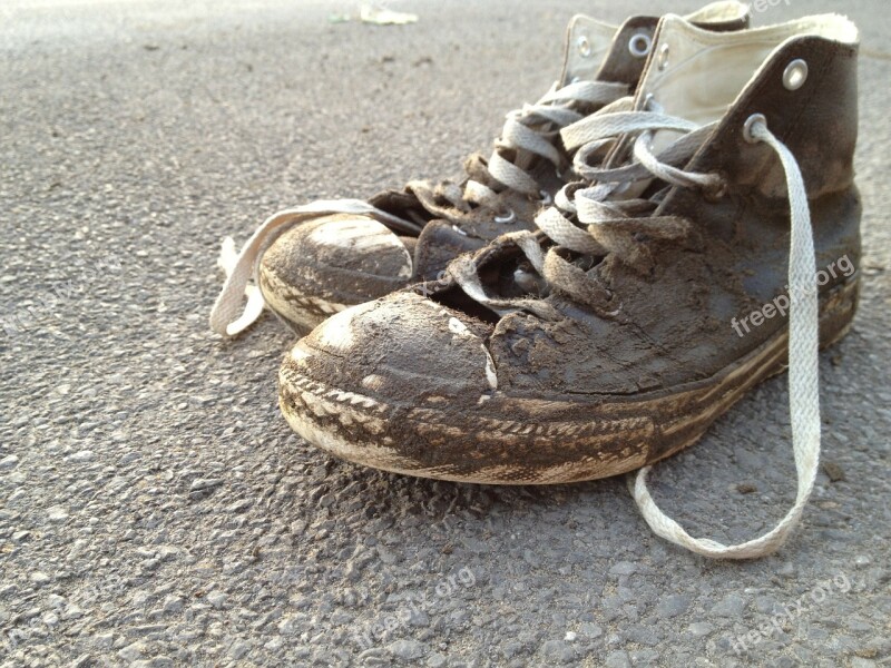 Shoes Mud Dirty Beach Ebb