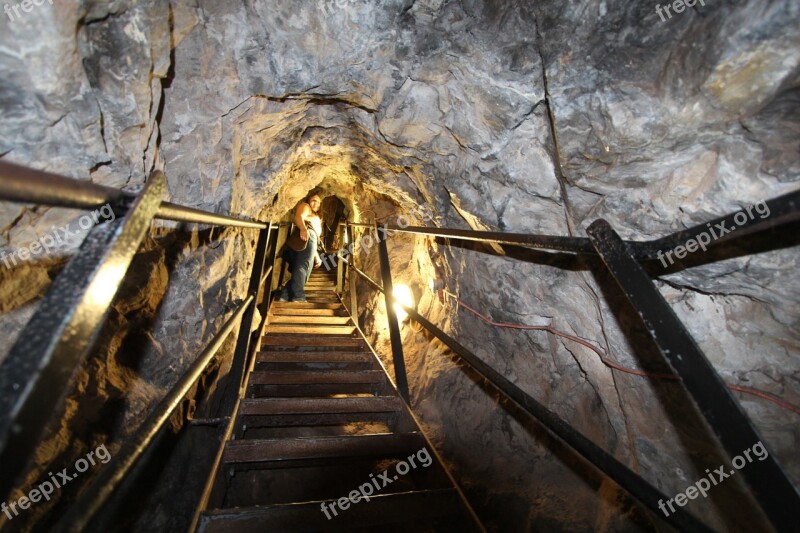 Mountain Catacomb Gang Underground Rock