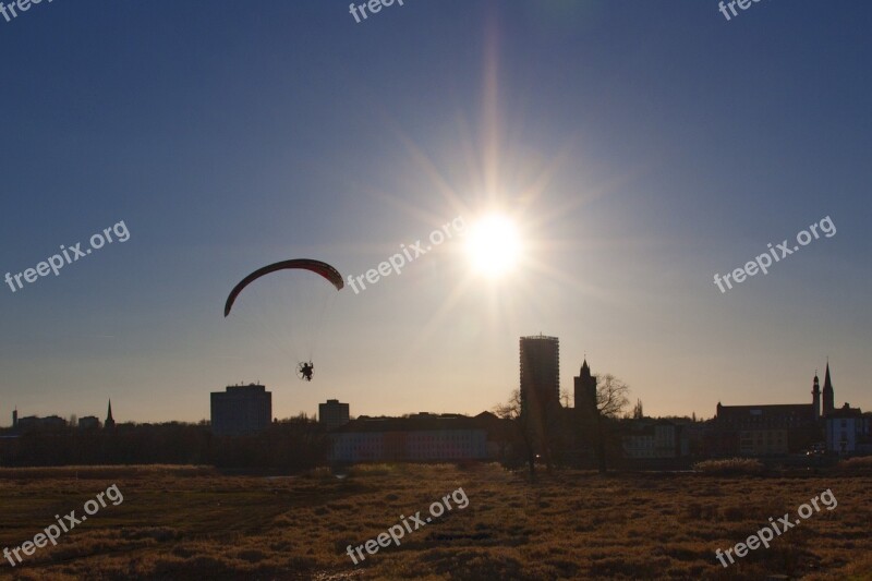 Słubice The Sun Sky City Hang Glider