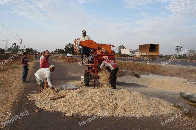 Machine Winnowing Sorghum Jowar Road Karnataka