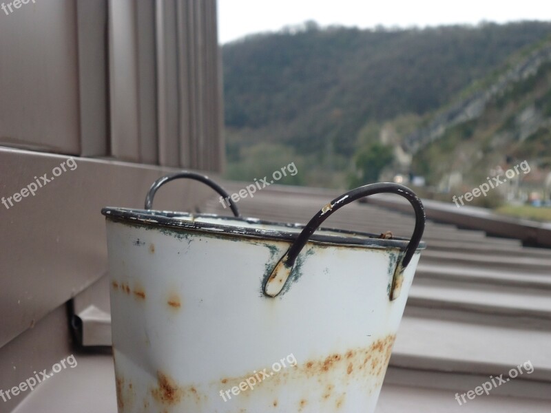 Bucket Rust Roof Water Gardening