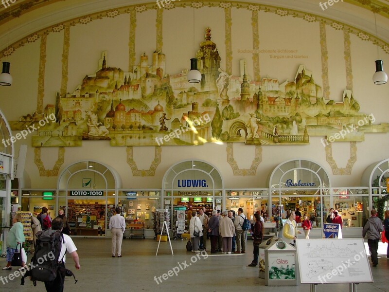 Railway Station Dresden Neustadt Hall Free Photos