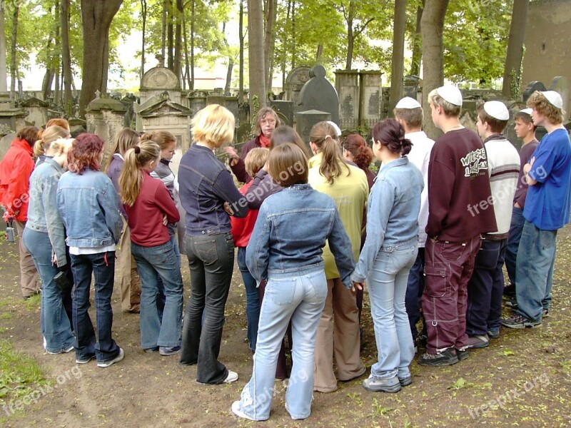 Jewish Cemetery Dresden Neustadt Leadership Yarmulke