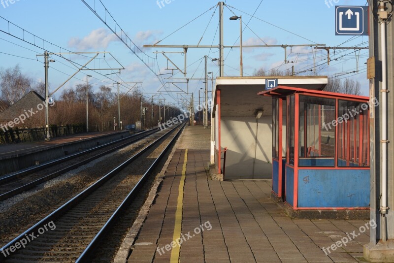 Station Tracks Railway Guard Booth Free Photos