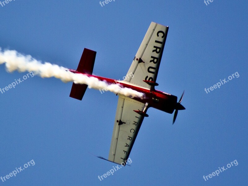 Flying Airplanes Smoke Free Photos