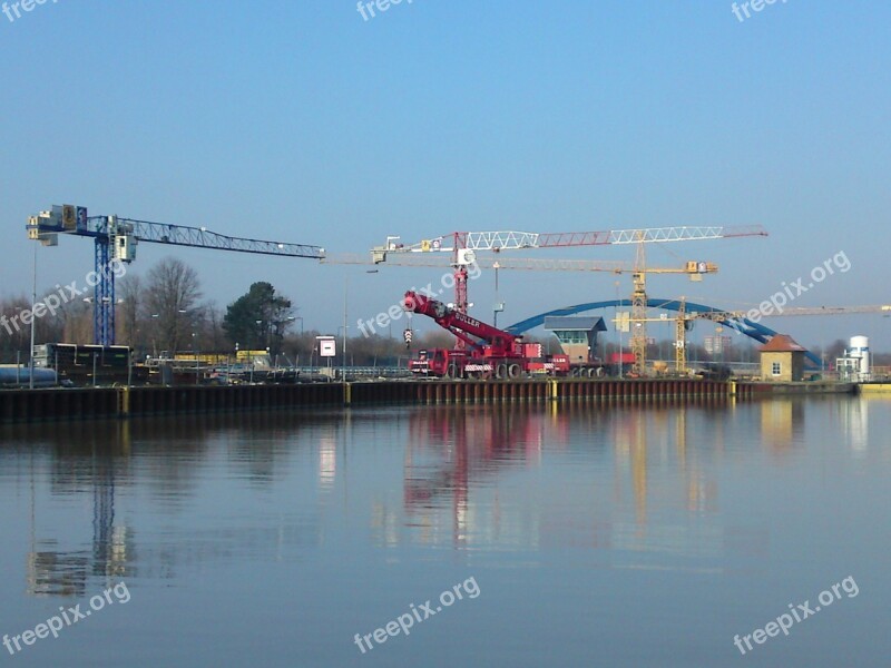 Lock Münster Crane Site Channel