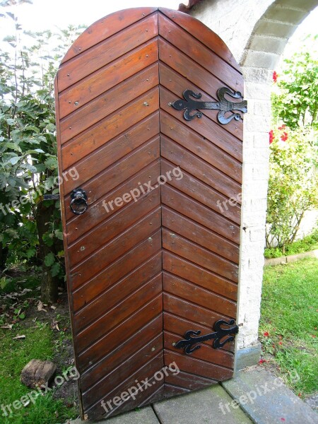 Door Garden Vault Grass Shrubs