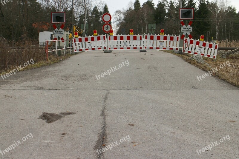 Road Level Crossing Barrier Site Bark