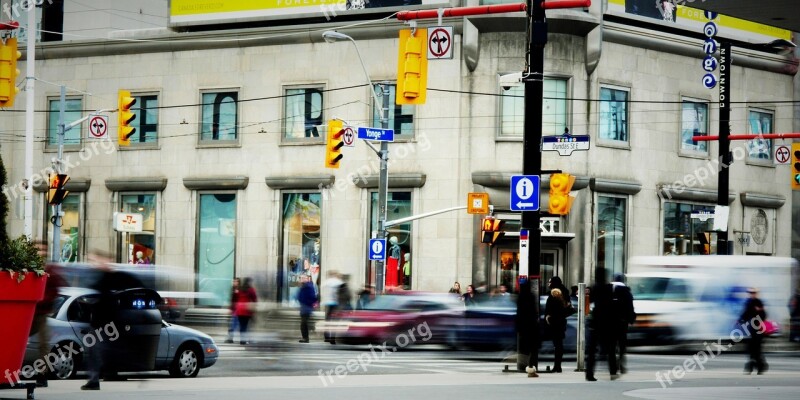 Toronto Yonge And Dundas City Intersection Cars