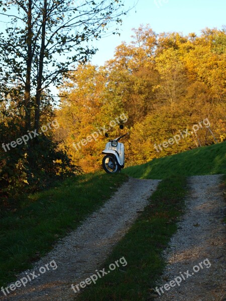 Autumn Away Roller Motor Scooter Leisure