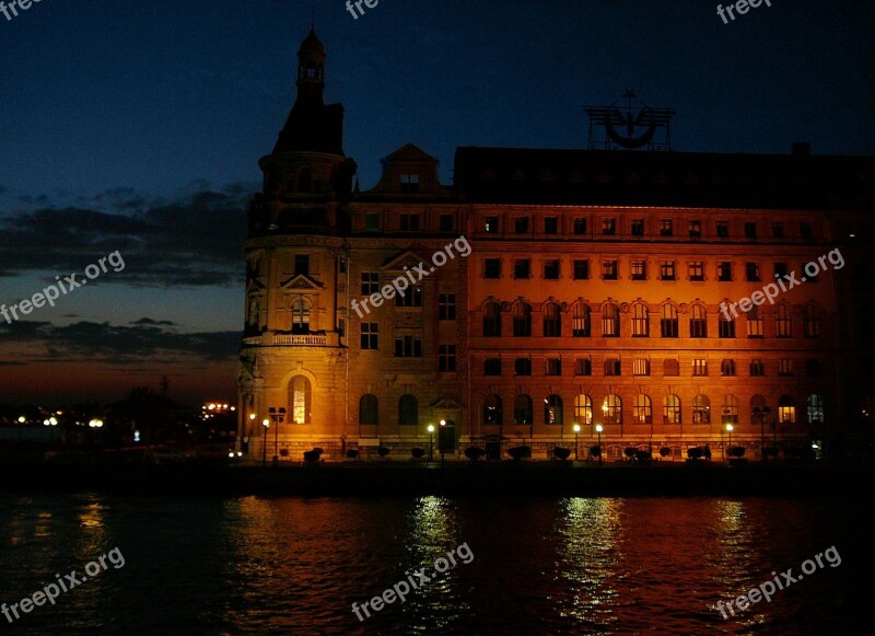 Station Haider Pascha Night Lighting Mood Romance