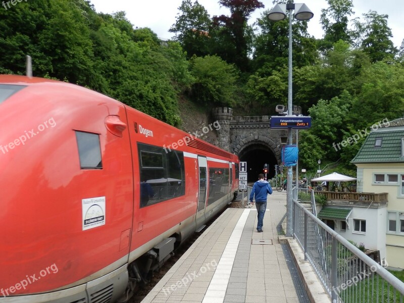 Train Platform Railway Tunnel Eisenbahtunnel