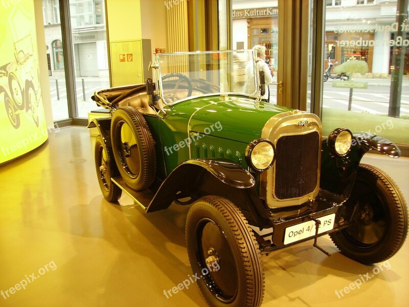 Oldtimer Exhibition Green Opel Classic