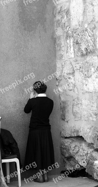 Prey Jerusalem Close-up The Wailing Wall Girl