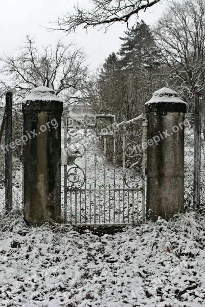 Winter Snow Input Door Metal