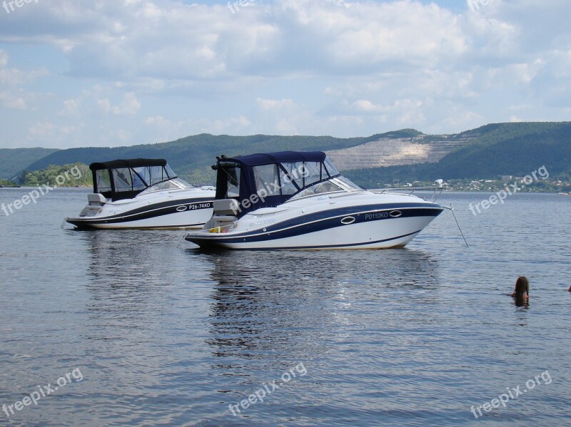 Boats River Summer Sun Volga